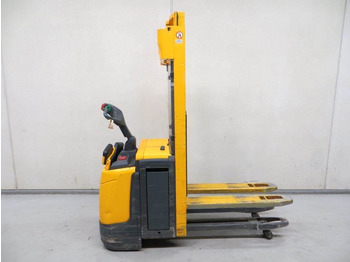 Penumpuk JUNGHEINRICH