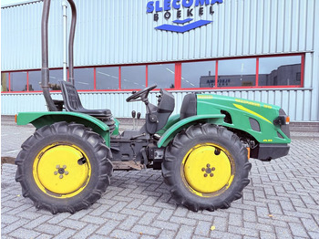 Traktor Ferrari VIPAR F30L AR: gambar 4