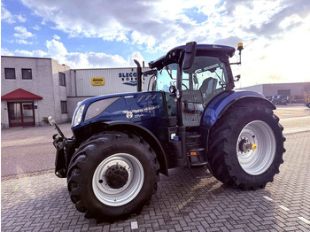Traktor New Holland T7.270 AC Stage V Blue Power: gambar 2 Traktor New Holland T7.270 AC Stage V Blue Power: gambar 2