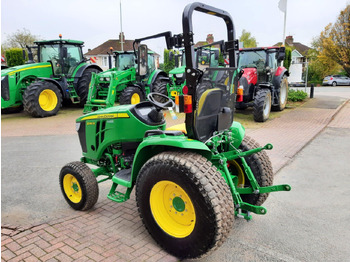Traktor kompak John Deere 3046R compact tractor: gambar 3