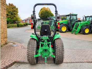 Traktor kompak John Deere 3046R compact tractor: gambar 5