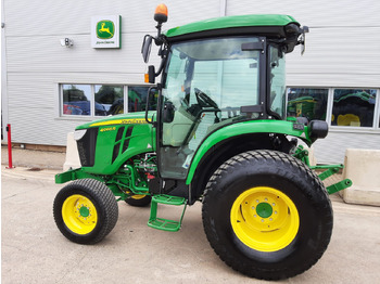 Traktor kompak JOHN DEERE