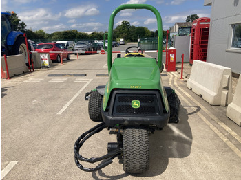 Mesin pemotong rumput John Deere 7200A utility mower: gambar 4