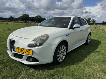Hatchback ALFA ROMEO