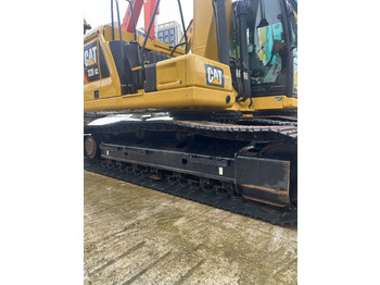 Ekskavator perayap CATERPILLAR 320GC