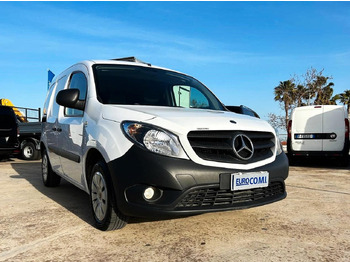 Van kecil Mercedes Benz Citan 111 cdi Long 3 posti: gambar 2