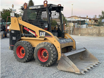 Track loader yang ringkas CATERPILLAR 226B