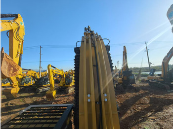 Ekskavator perayap CATERPILLAR 330D: gambar 4