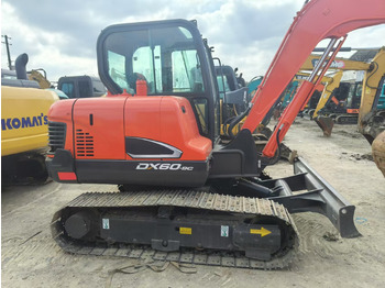 Ekskavator perayap DOOSAN DX60: gambar 3