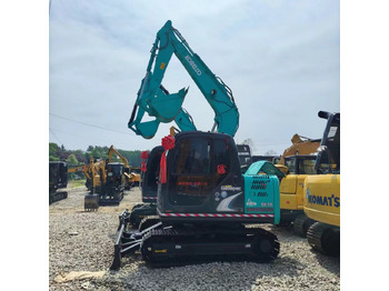 Ekskavator perayap KOBELCO