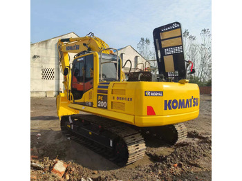 Ekskavator perayap KOMATSU PC200