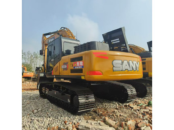 Ekskavator perayap SANY