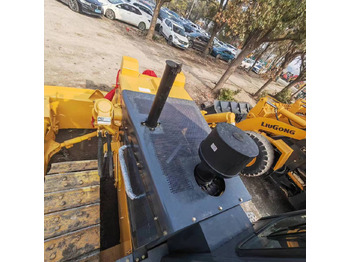 Bulldozer SHANTUI SD16: gambar 4