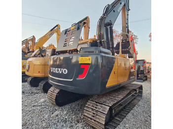 Ekskavator perayap VOLVO EC140: gambar 4