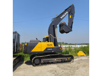 Ekskavator perayap VOLVO EC210
