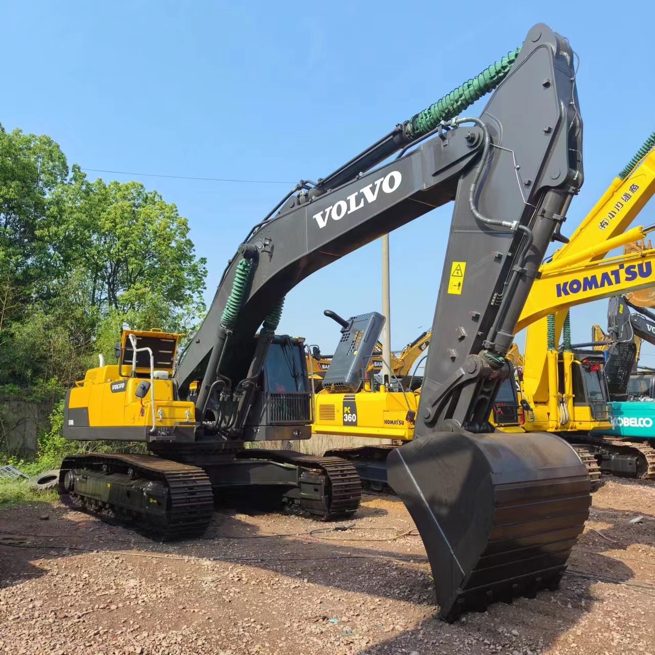 Ekskavator perayap VOLVO EC480