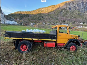 Truk flatbed IVECO Magirus