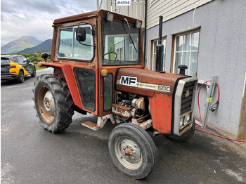 Traktor MASSEY FERGUSON 1000 series