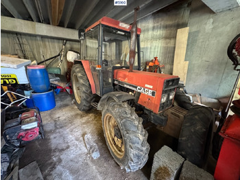 Traktor CASE IH 833