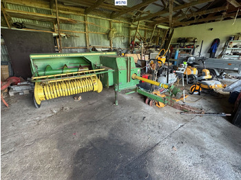 Peralatan untuk pembuatan jerami JOHN DEERE