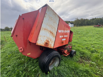 Peralatan untuk pembuatan jerami Welger RP 200 Mastercut round baler. Partially repaired object.: gambar 4 Peralatan untuk pembuatan jerami Welger RP 200 Mastercut round baler. Partially repaired object.: gambar 4