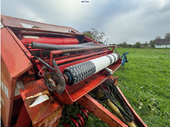 Peralatan untuk pembuatan jerami Welger RP 200 Mastercut round baler. Partially repaired object.: gambar 3 Peralatan untuk pembuatan jerami Welger RP 200 Mastercut round baler. Partially repaired object.: gambar 3