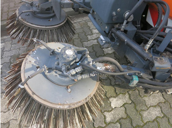 Penyapu jalan HAKO Citymaster 2000: gambar 5 Penyapu jalan HAKO Citymaster 2000: gambar 5