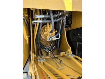 Ekskavator perayap CAT 320D2: gambar 2