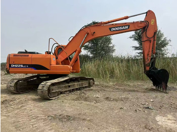 Ekskavator perayap DOOSAN DH225LC-7