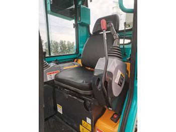 Ekskavator mini KUBOTA KX135: gambar 4