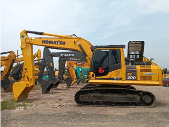 Ekskavator perayap KOMATSU PC200-8