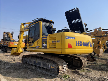 Ekskavator perayap KOMATSU PC210