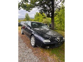 Mobil sedan ALFA ROMEO