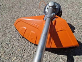 Leasing STIHL FSA 130 med AR 3000 ryggsekkbatteri – kraftig og stillegående profftrimmer STIHL FSA 130 med AR 3000 ryggsekkbatteri – kraftig og stillegående profftrimmer: gambar 2 Leasing STIHL FSA 130 med AR 3000 ryggsekkbatteri – kraftig og stillegående profftrimmer STIHL FSA 130 med AR 3000 ryggsekkbatteri – kraftig og stillegående profftrimmer: gambar 2