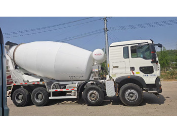 Truk pengaduk beton HOWO: gambar 4