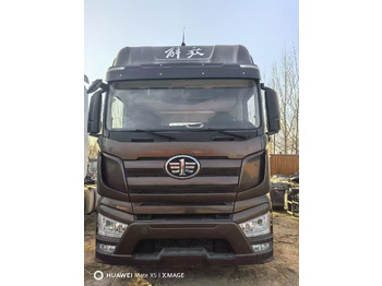 Tractor head FAW J7: gambar 3