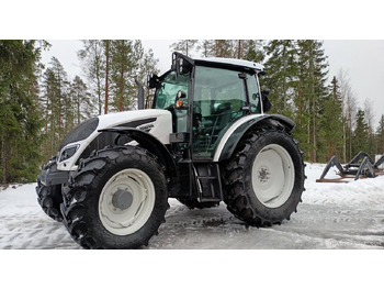 Peralatan pertanian VALTRA A134