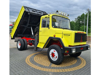 Truk jungkit IVECO Stralis