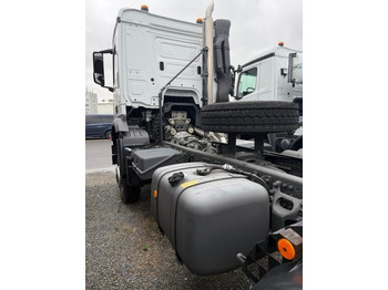 Truk sasis Mercedes-Benz Arocs 1836 A: gambar 2 Truk sasis Mercedes-Benz Arocs 1836 A: gambar 2