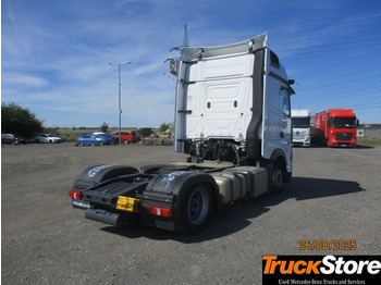 Leasing Mercedes-Benz Actros 1845 LS nRL Mercedes-Benz Actros 1845 LS nRL: gambar 4 Leasing Mercedes-Benz Actros 1845 LS nRL Mercedes-Benz Actros 1845 LS nRL: gambar 4