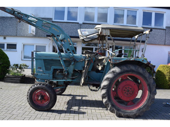 Traktor HANOMAG