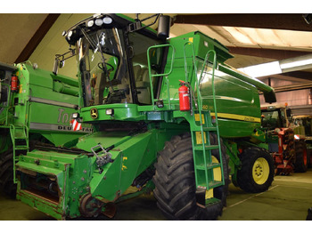 Pemanen gabungan JOHN DEERE T660