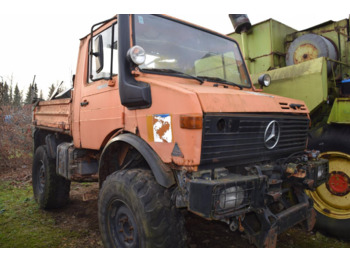 Kendaraan Kota/ Khusus UNIMOG U1200