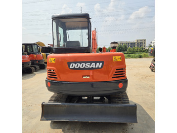 Ekskavator mini DOOSAN DH55: gambar 5 Ekskavator mini DOOSAN DH55: gambar 5