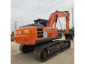 Ekskavator perayap HITACHI ZX200