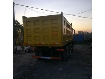 Truk jungkit Howo: gambar 3