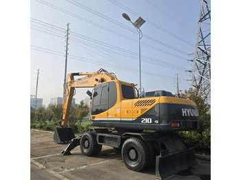 Ekskavator roda HYUNDAI R210
