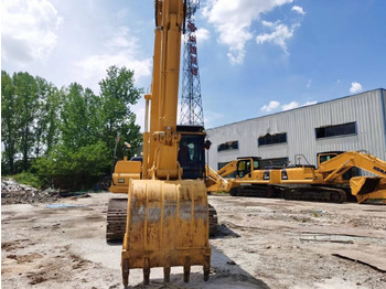Ekskavator perayap Komatsu PC200: gambar 3