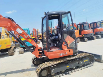 Ekskavator mini KUBOTA