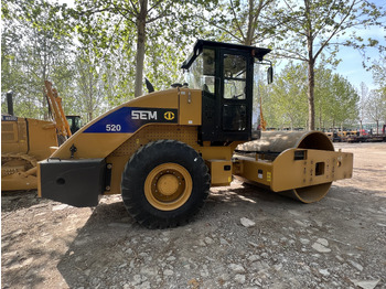 Pemadat baru SEM SEM520: gambar 2 Pemadat baru SEM SEM520: gambar 2